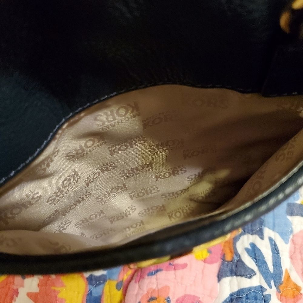 Michael Kors Crossbody Handbag - Picture 3 of 6